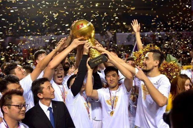 凯恩预计首发战莱比锡，特尔、戴维斯也参加训练